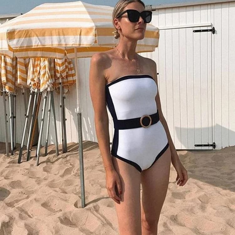 Black White Sexy One Piece Bikini 2024 New Simple Fashion Belt O Ring Swimsuit Beach Elegant Wear