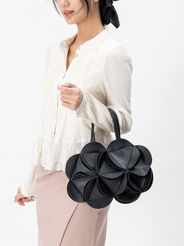 Flower-shaped Shoulder Messenger Bag Folded Handbag Women Korean And Japanese Fashion Dinner Bag Design Niche