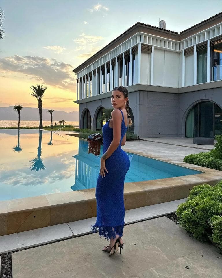 2023 Fashion Summer Elegant Dress U Neck Halter Dress Vacation Tassel Skirt Knit Dress