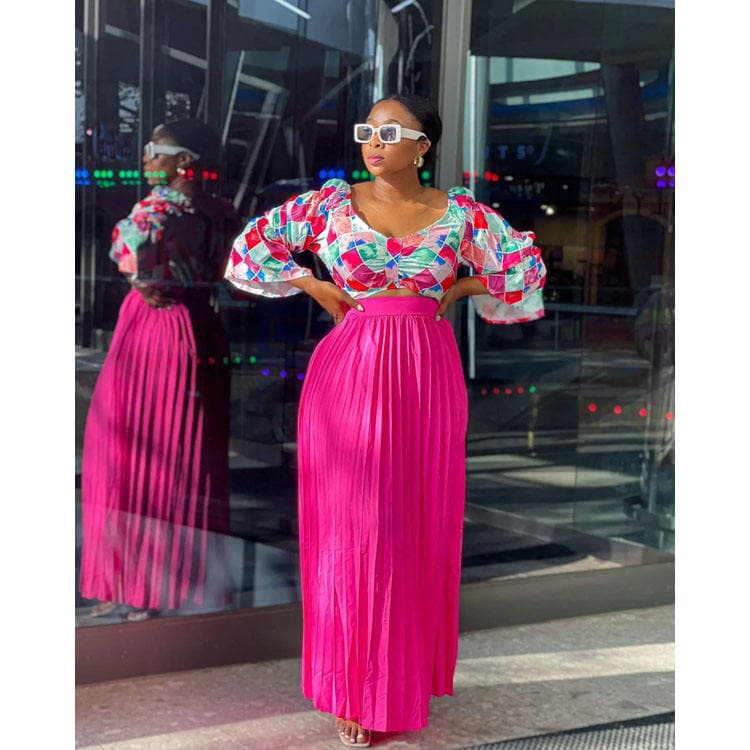 Wholesale 2023 Y2K Plus Size Floral Top Two Piece Set Women Clothing Flare Sleeve Pleated Skirt