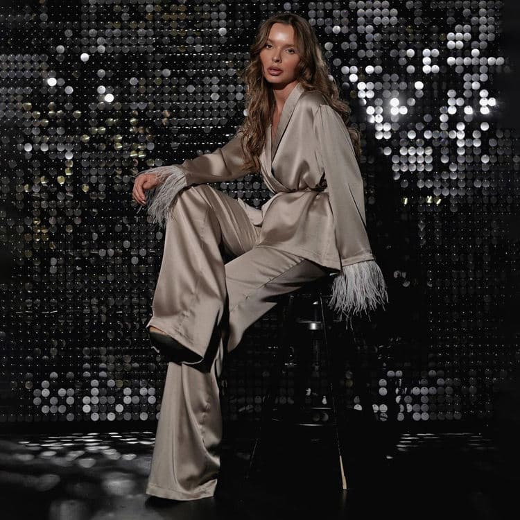 New Women Household Clothes Casual Suit French Feather Long Sleeved Lace Satin Two Piece Pajamas