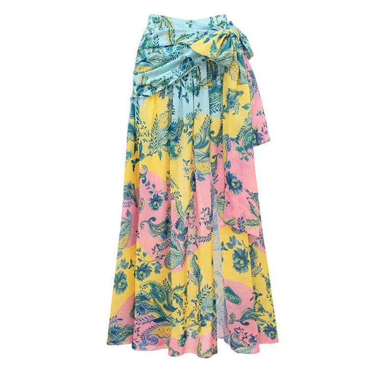 yellow skirt
