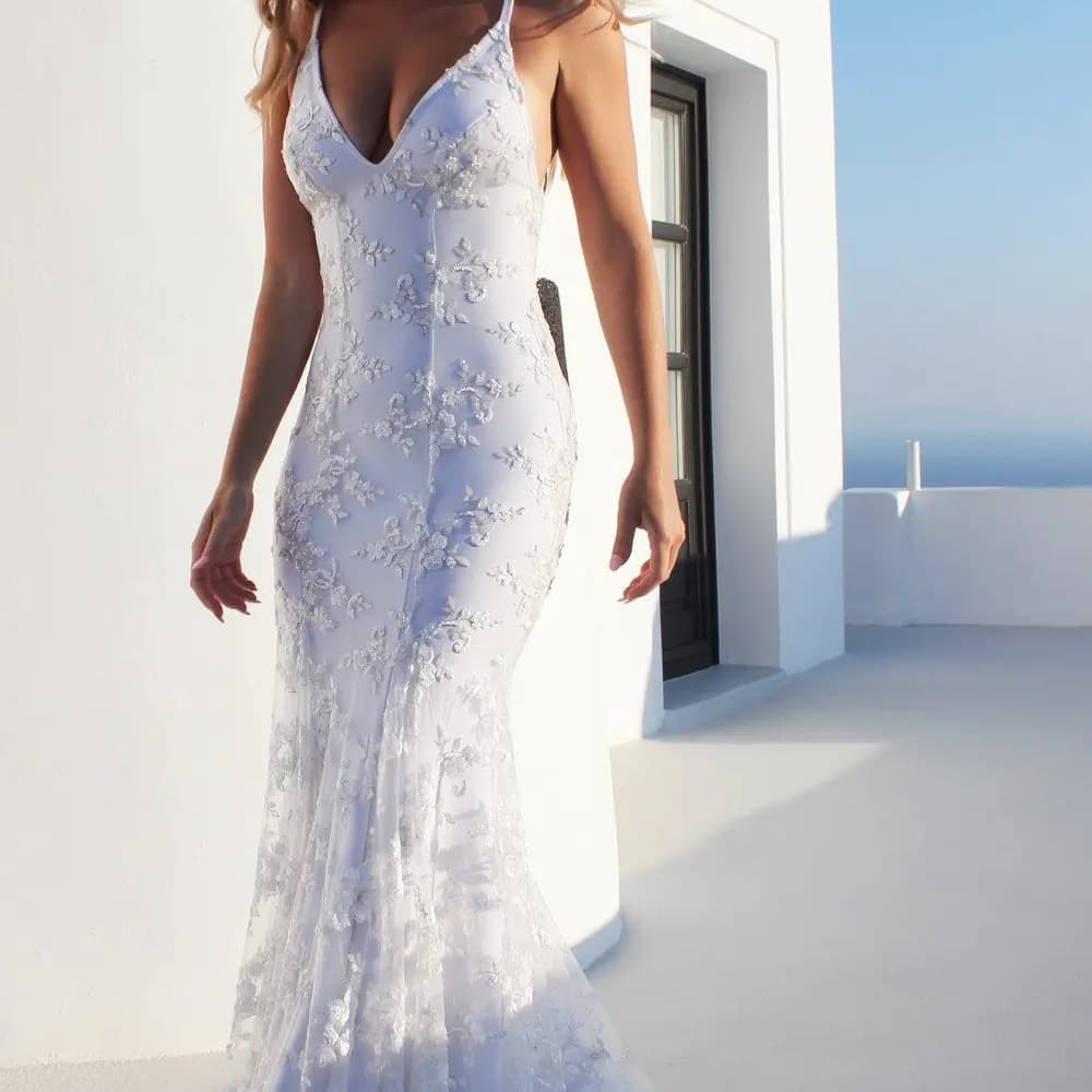 2023 Fashion Evening Dress Lace Halter Backless Frock Tied Sexy Deep v Neck Skirt Ladies Evening Party Dress