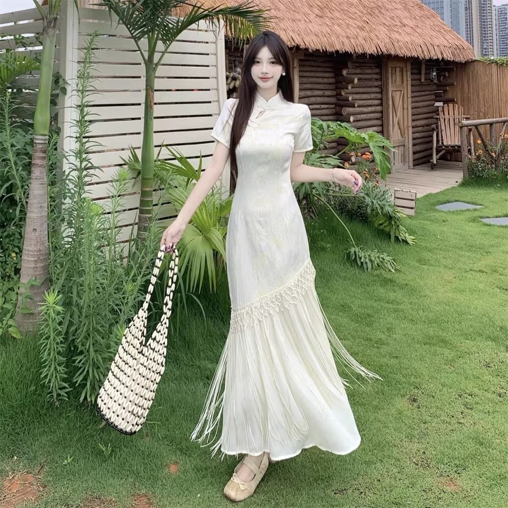 New Chinese Style Chinese Style Exquisite Cigarette Cheongsam Improved Dress Elegant Lady Fringe Design Waist-length Dress