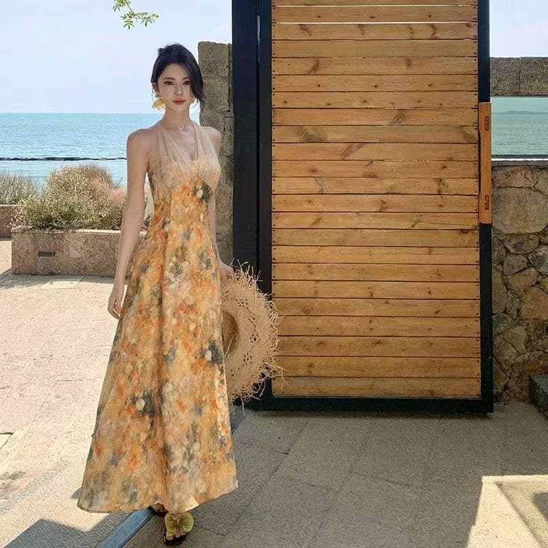 Monet Gardens Yellow Neck Dress Oil Painting Dress Premium Dopamine Island Sunny Beach Beach Vacation