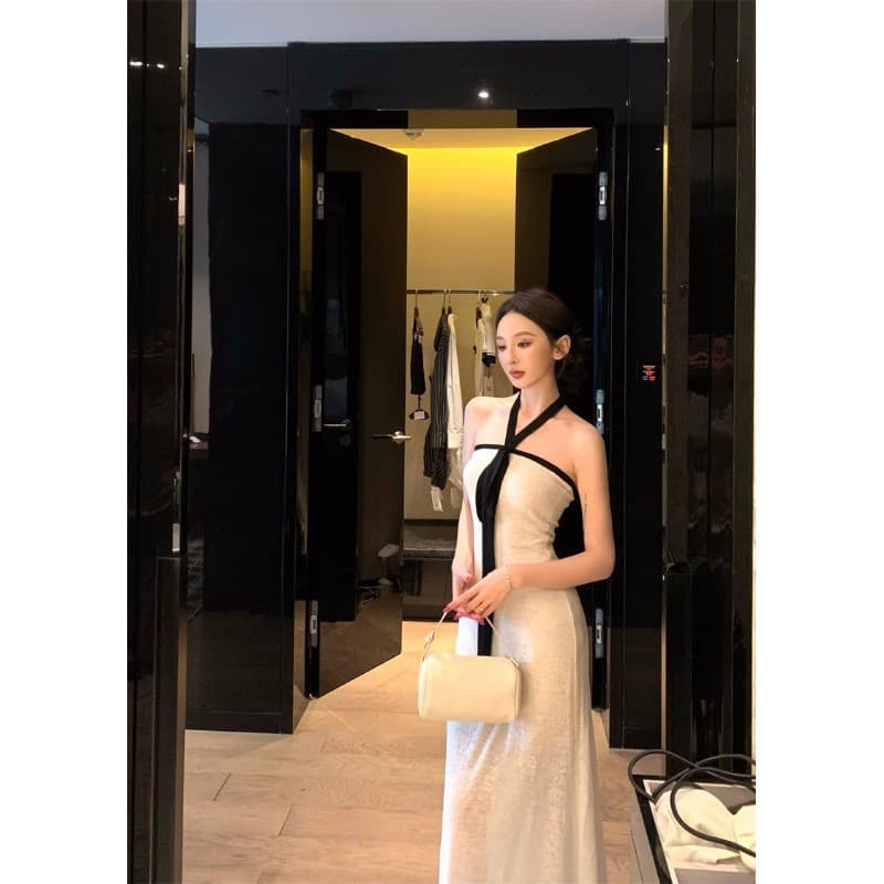 Superior Contrast Color Open Back Hanging Neck Dress Women Autumn Sister Waist Dress Skirt Slim Pack Hip Long Dress