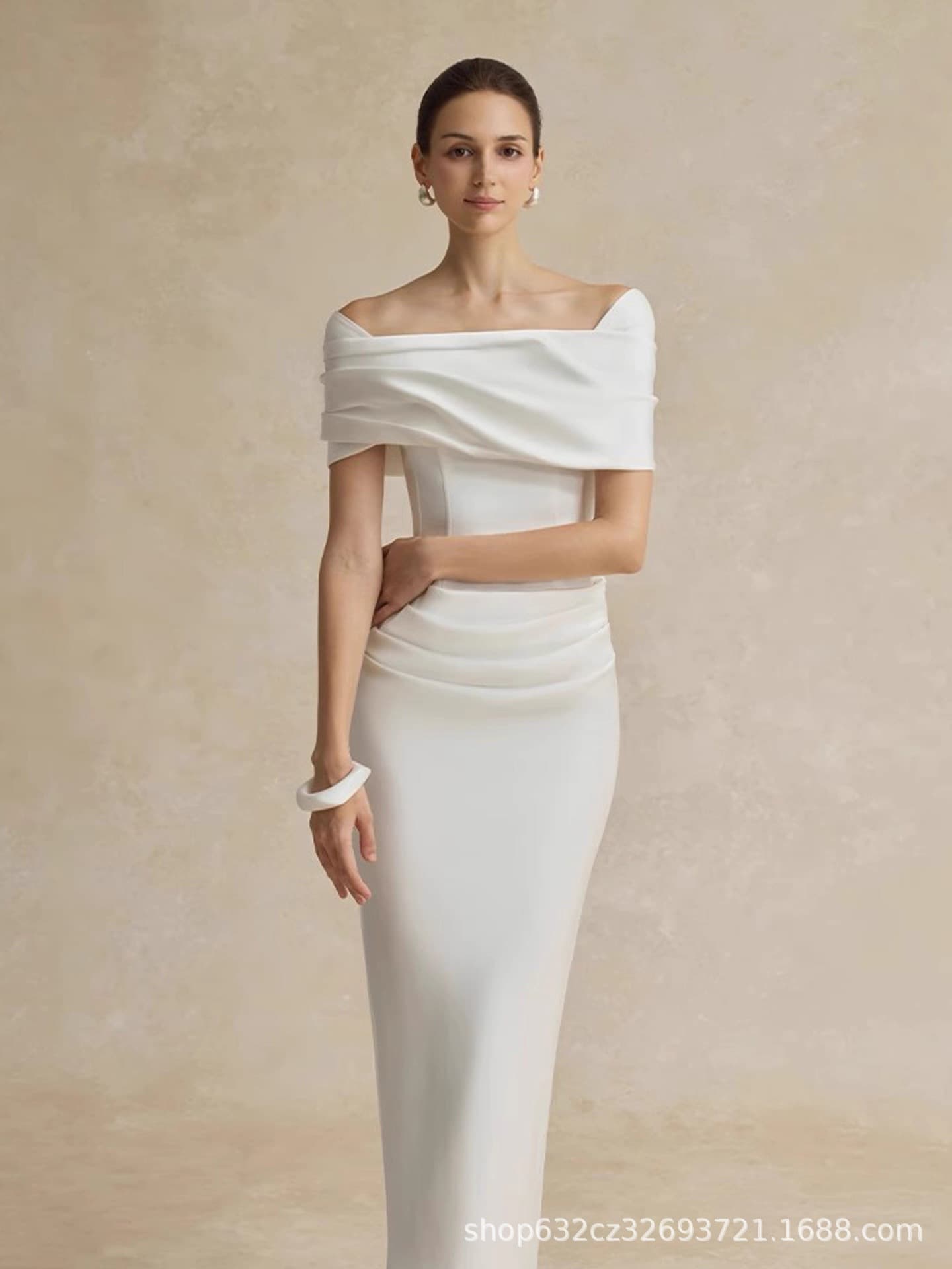 White Small Fragrance Off Shoulder Dress Women's Autumn Luxury Sense Exquisite Slim Slim Banquet Dress
