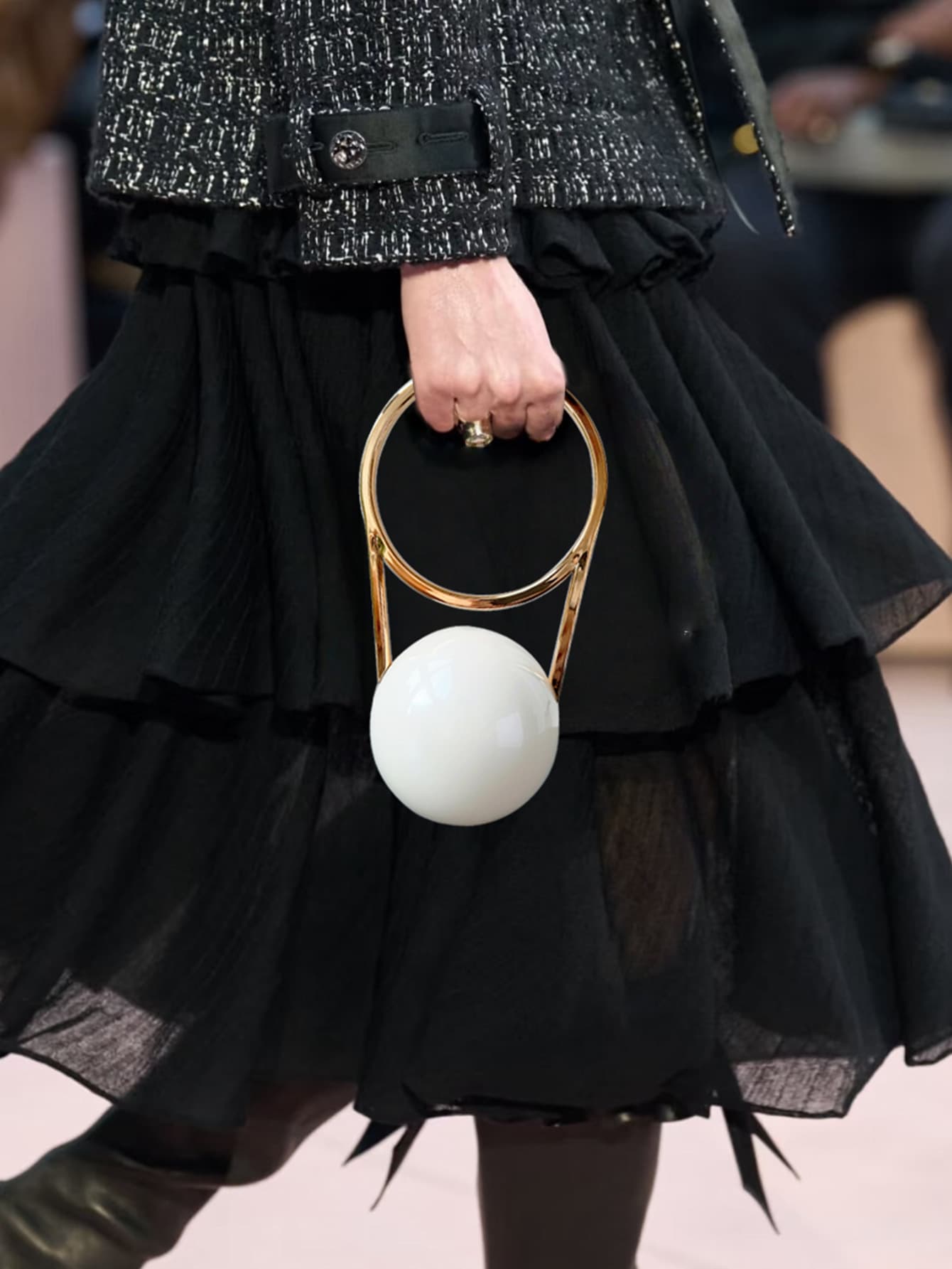 2025 New Pvc Ball Electroplating Handbag Banquet Bag Premium Feeling Simple Summer Handbag Ins Small Fragrance Style Bag