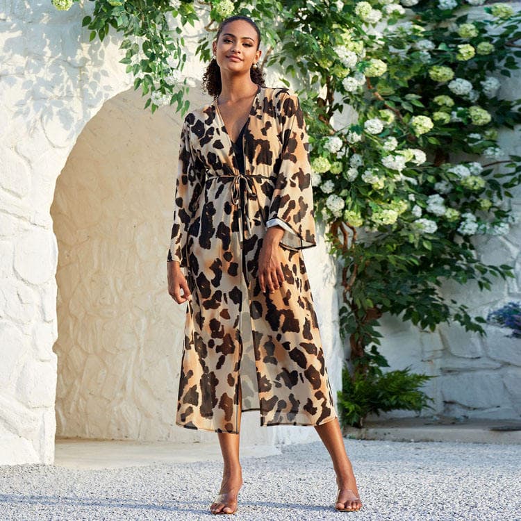 Wholesaler Loose Gauze Leopard Printed Women Cardigan Bikini Sun Long Shirt Beach Sexy Cover Ups