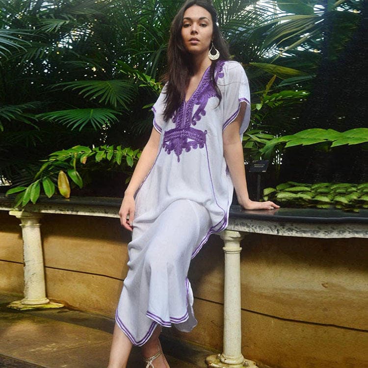 Wholesaler Loose Embroidered Vacation Robe Ladies Long Dresses Beach Sexy Cover Ups for Women