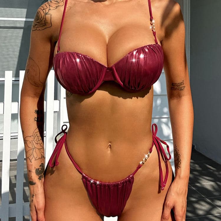 2024 New Design Glossy Seaside Party Style Halter 2 Pcs Bikini Red Sexy Swimsuit Holiday Bathing Suit