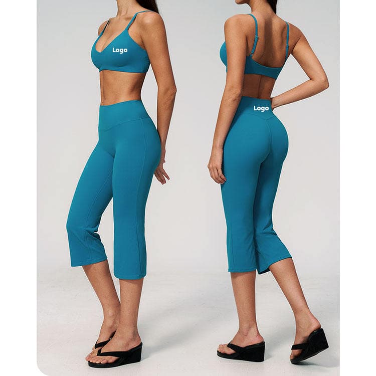 Buttery Soft Brushed 70 Nylon 30 Spandex Plain Color Bra and Cropped Pants 2 Piece Yoga Set