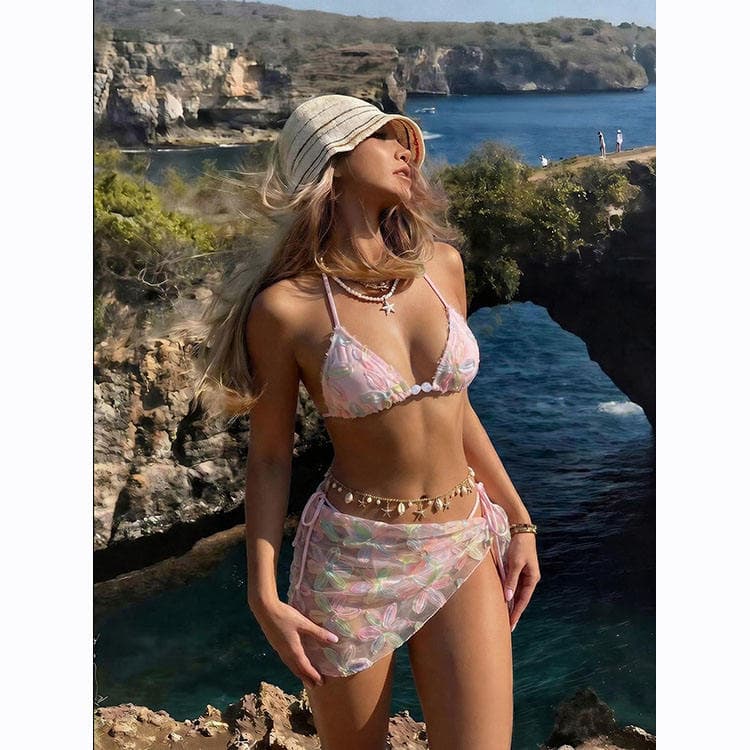 Wholesale New Cute Sexy 3 Piece Beach Bikini Set Embroidered Special Material Beautiful Hot Sell Backless Swimwear Beachwear