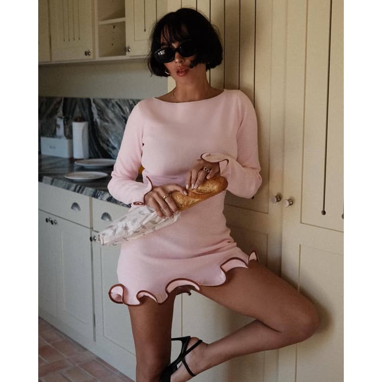 Sexy Bodycon Knit Dress with Ruffle Trim Long Sleeve Wave Edge Dress for Party Fall Winter Comfort