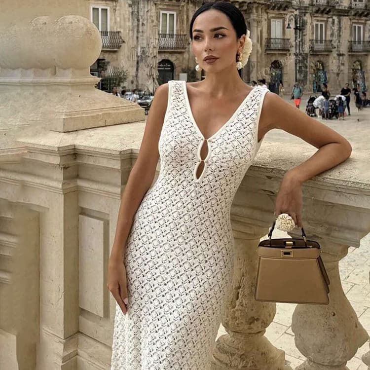 2025 Summer New Knit Dress Sexy Sleeveless Hollow Knitted Beach Dress Backless Holiday Solid Color Women Casual Dress