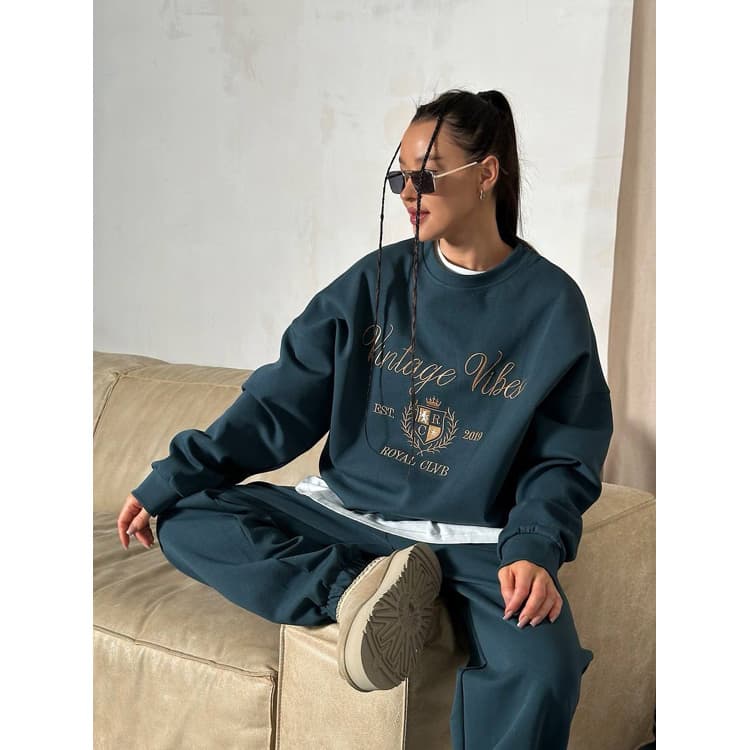 Wenshuo Embroidered Tracksuit Wholesale Crew Neck Sweatshirt Custom logo Loose Fit Tracksuit Factory Direct