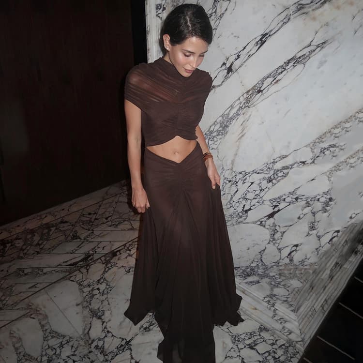 Wholesale Fashionable Pleated Dresses Solid Color Hollow Dresses Sexy Crop Top Bodycon Dresses