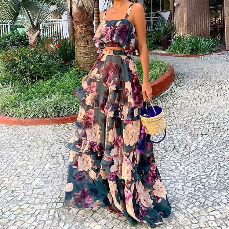 Hot Selling 2023 Summer Floral Printed Dress Halter Backless Sexy Dress Two Piece Sets for Women Cake Dress
