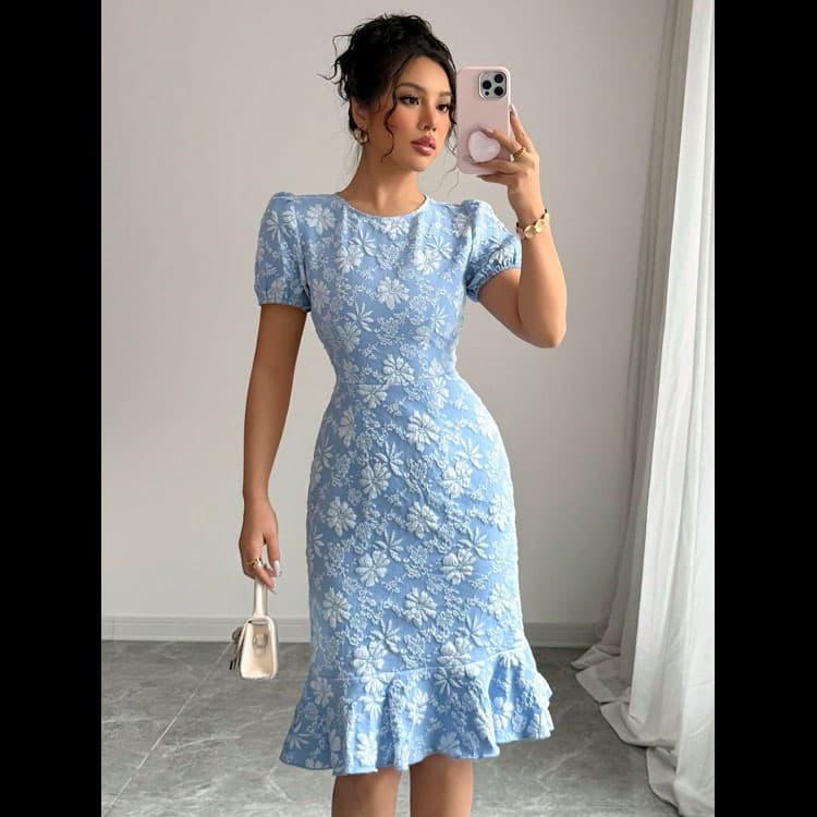 2025 Summer New Slim Fit Hip Women Casual Dress Fashion Temperament Commuting Leisure Versatile Dress Embroidery Dress