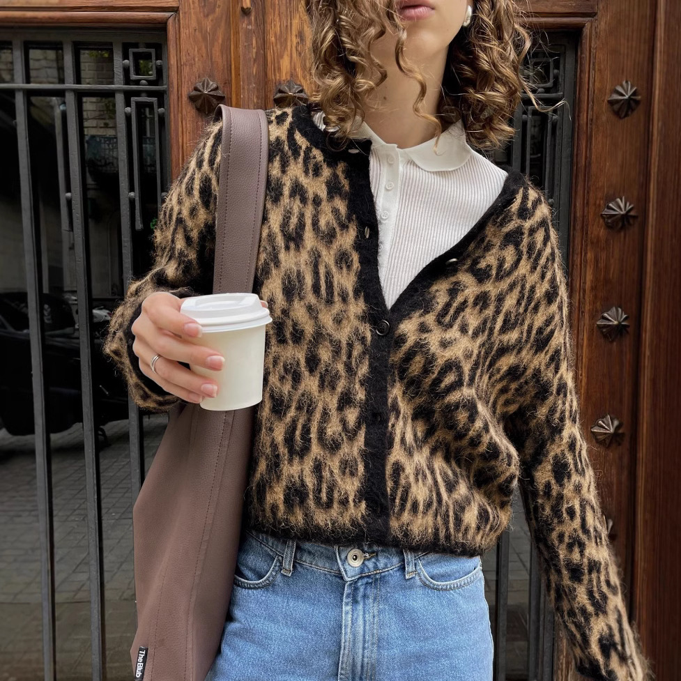 Leopard Print Knitted Sweater Wholesale Fashion Casual Tops for Women Manufacturer 2025 Plush Loose Sweater Factory Directly