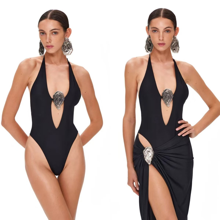 2025 New Solid Color Swimsuit Women Sensual Deep V Backless Bikini Set Halter Swimsuit Beachwear