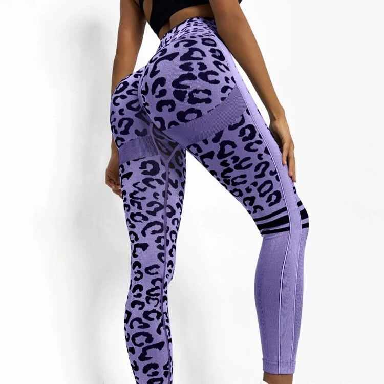 Ready Stock Seamless High Waist Tight Peach Hip Leopard Quick Drying Training Fitness Yoga Legging