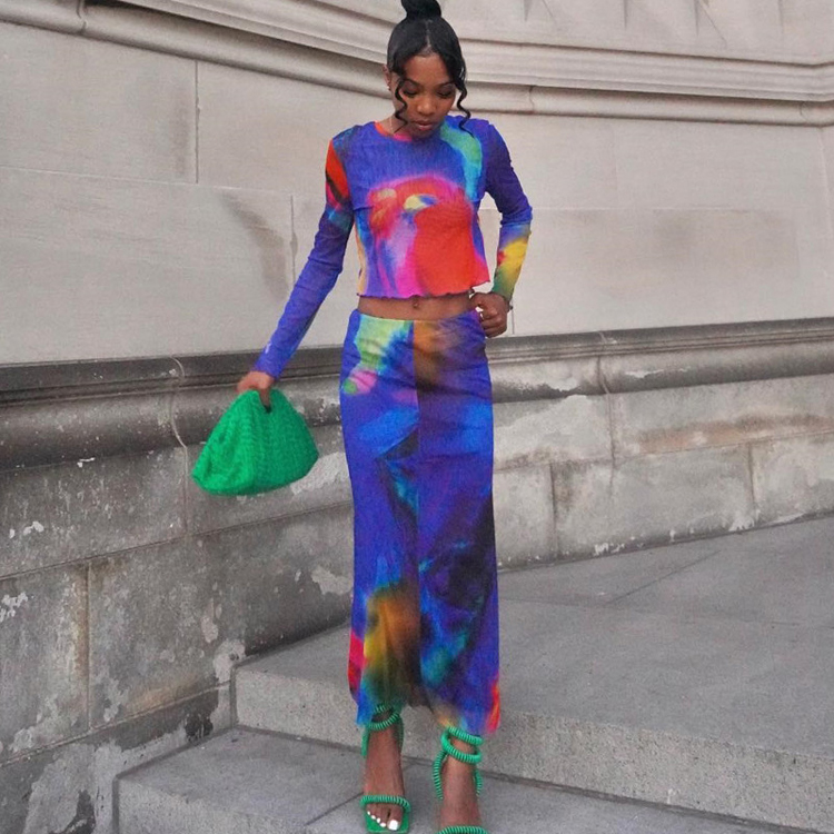 Summer New Printed Round Neck Long Sleeved Navel Top Slim Bag Hip Skirt Suit Women