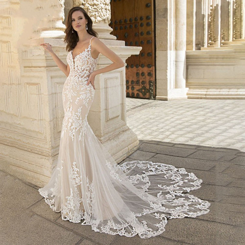 2026 New Bridal Gown with Long Train Retro Sexy Women Wedding Dress Thin V Neck and Long Sleeve Wedding Dress